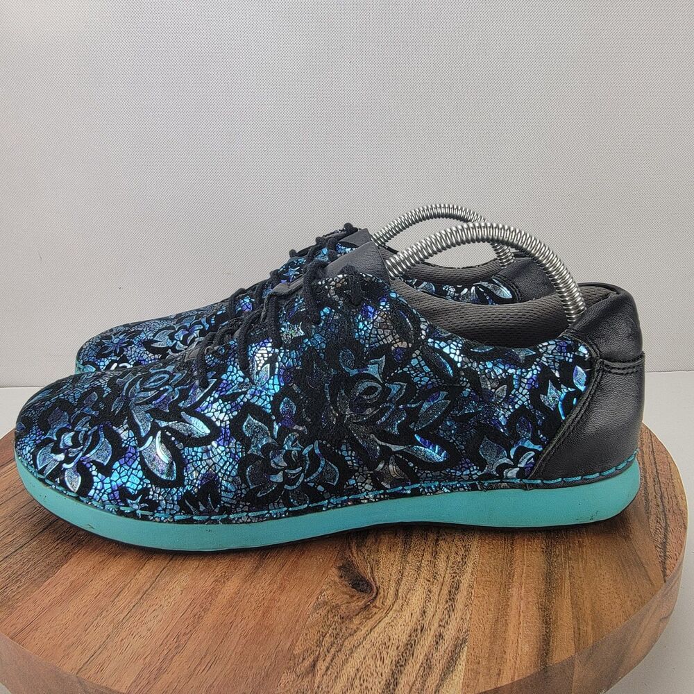 Alegria by PGLite Womens US9.5-10 Essence Icy Blooms Blue Walking Sneakers